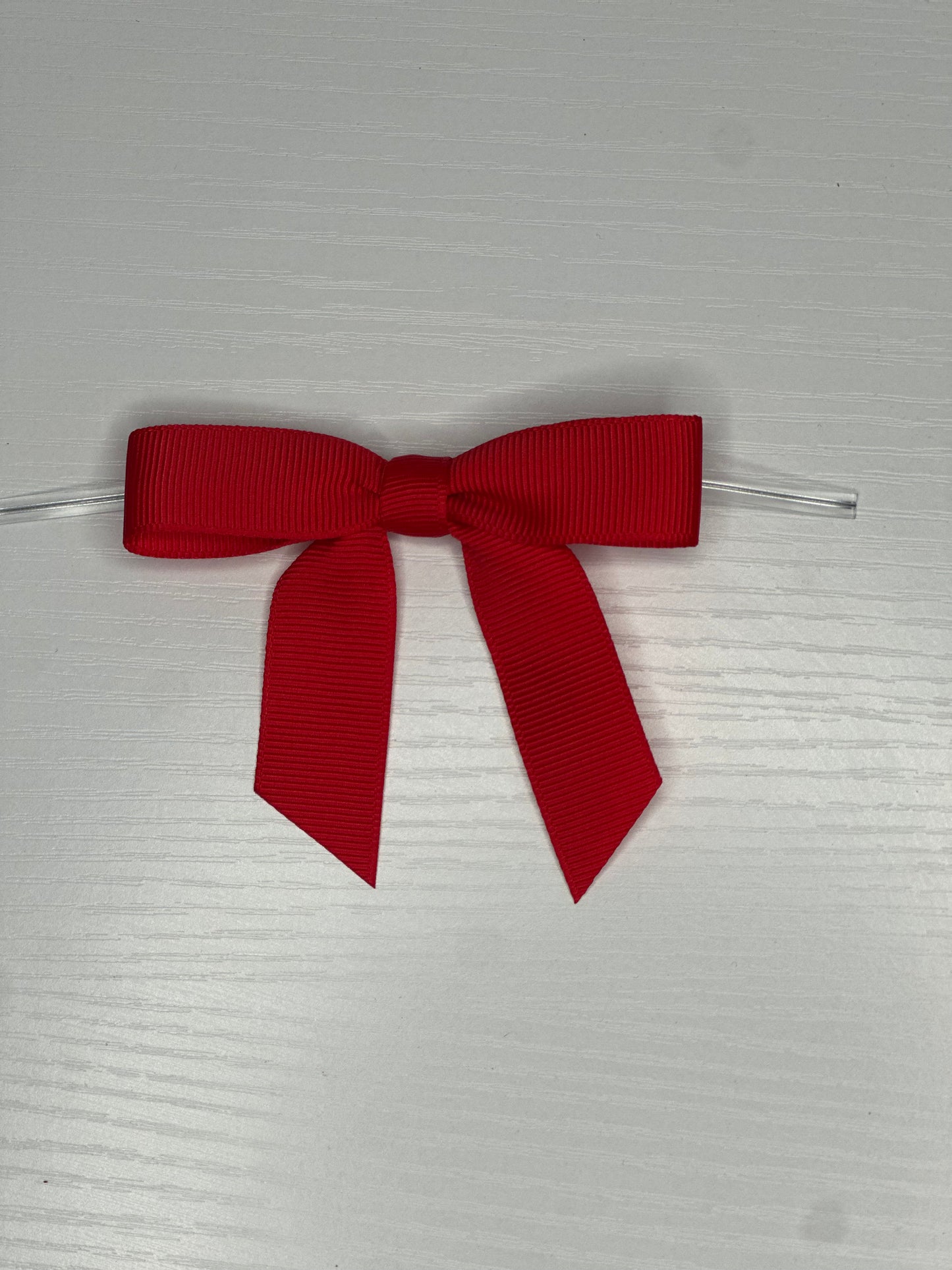 Bow with twist tie